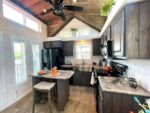 Used renewed 2018 Meadowview - Image 4